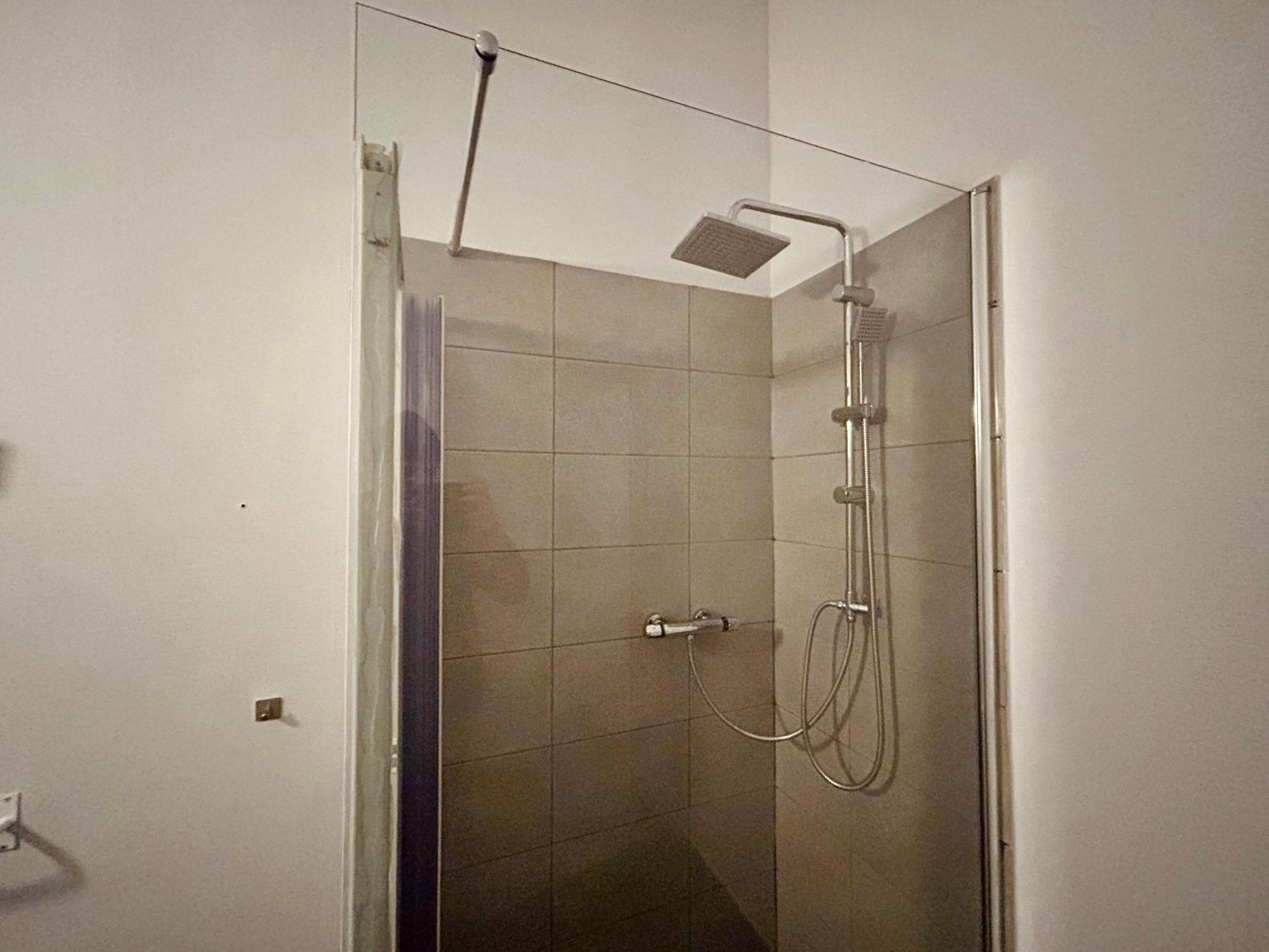 European District Hostel Brussels Luaran gambar